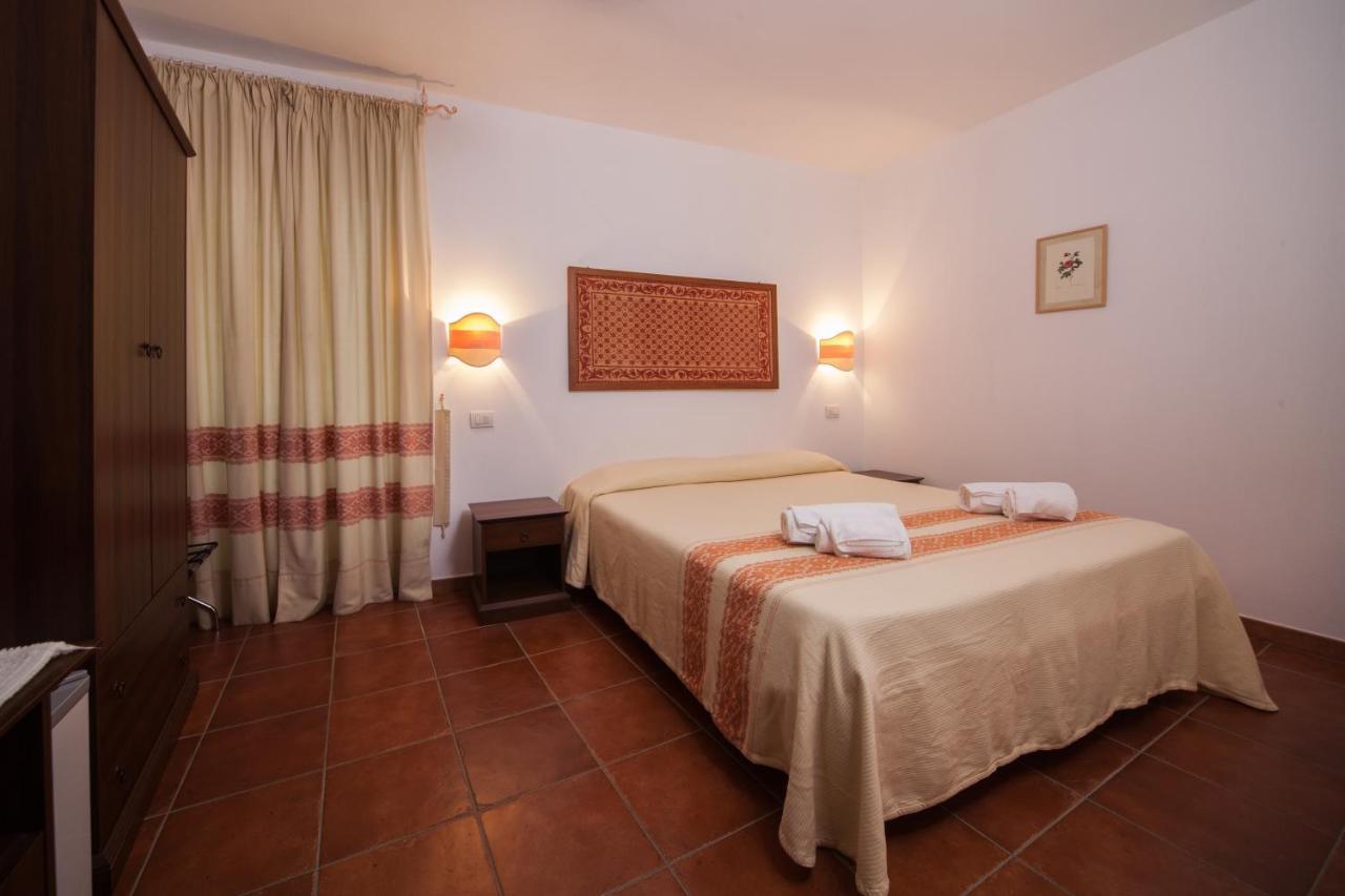 Affitta Camere Casa Delle Rose Villanova Monteleone Eksteriør bilde