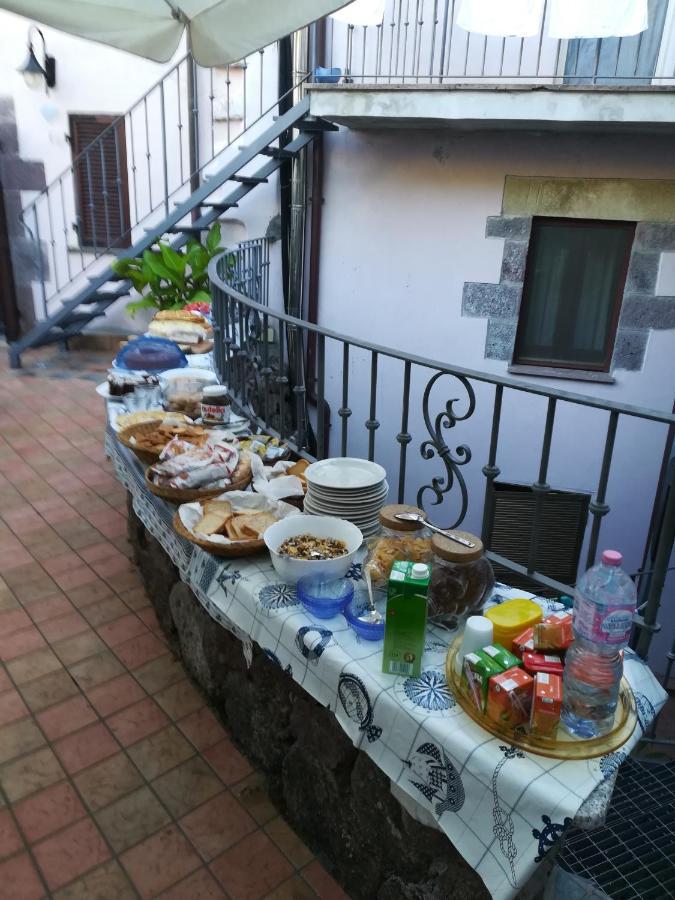 Affitta Camere Casa Delle Rose Villanova Monteleone Eksteriør bilde
