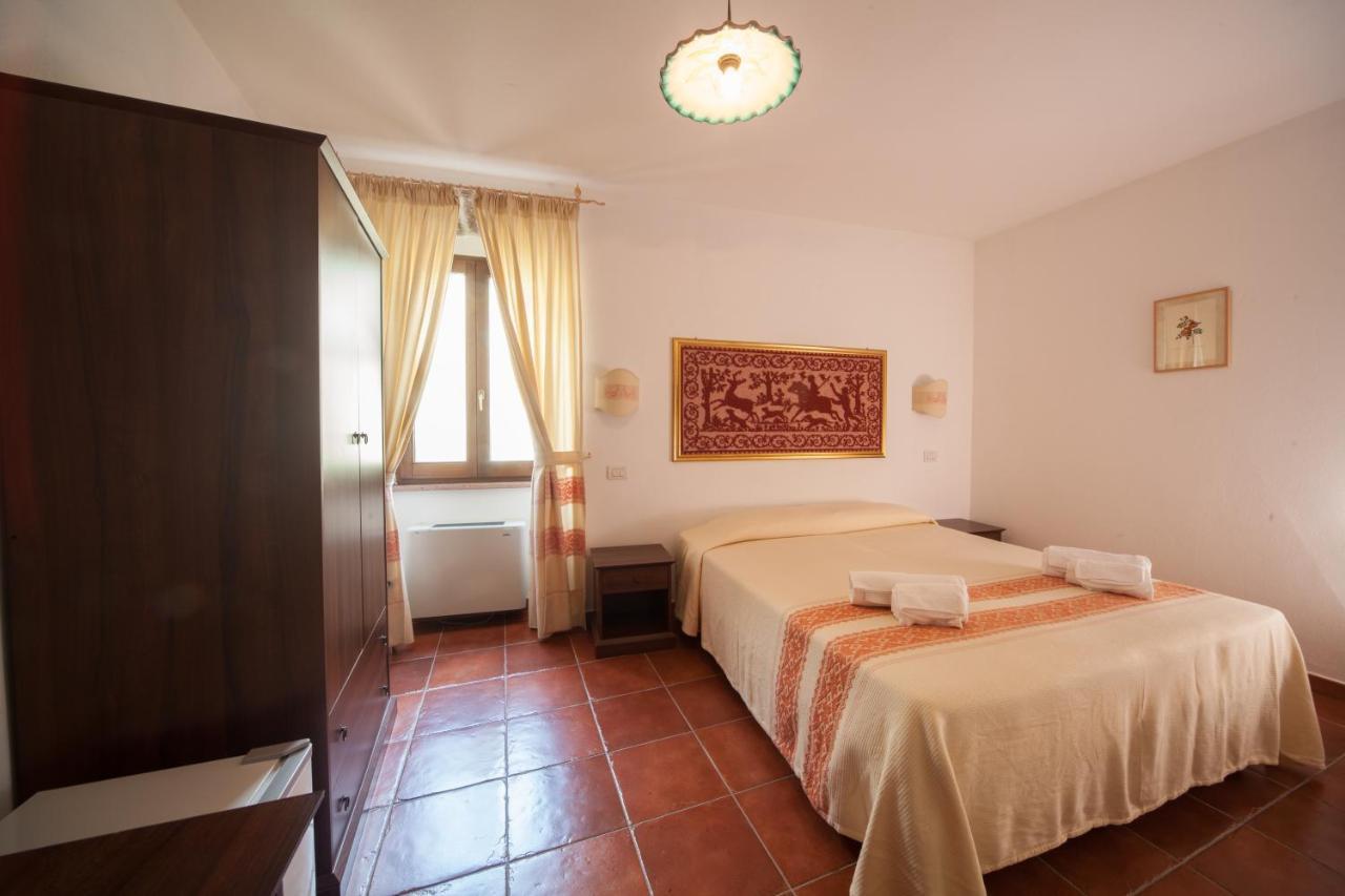 Affitta Camere Casa Delle Rose Villanova Monteleone Eksteriør bilde